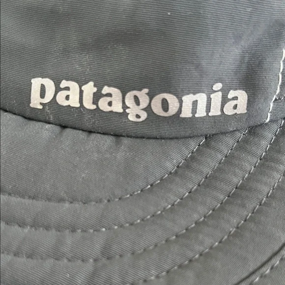 Patagonia Black and White Duckbill trucker Ventilated Cap - Picture 2 of 3